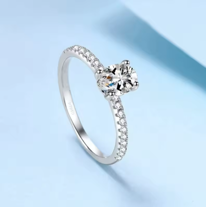 Elizabeth -  Platinum VVS1 D Colour 1 Carat Moissanite Ring