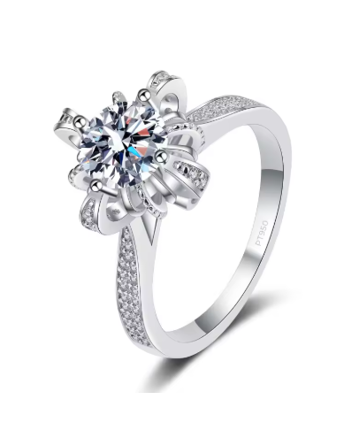 Fiona - Platinum VVS1 D Colour 1 Carat Moissanite Ring