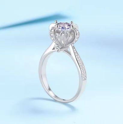 Fiona - Platinum VVS1 D Colour 1 Carat Moissanite Ring